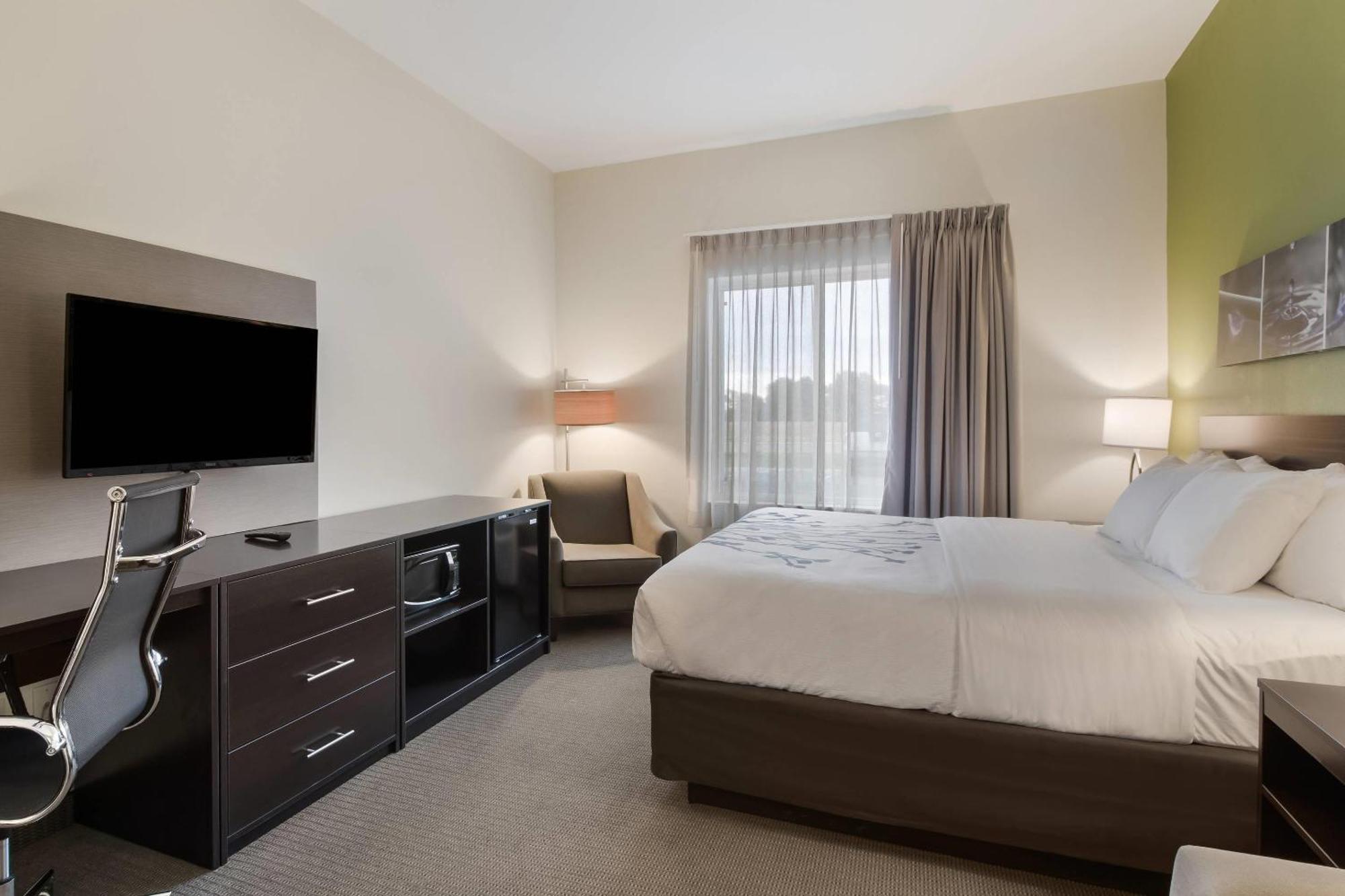 Hotel Sleep At Discovery Park Of America 2*