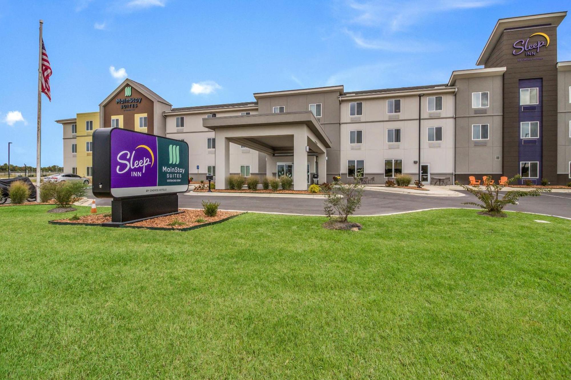 Hotel Sleep At Discovery Park Of America
